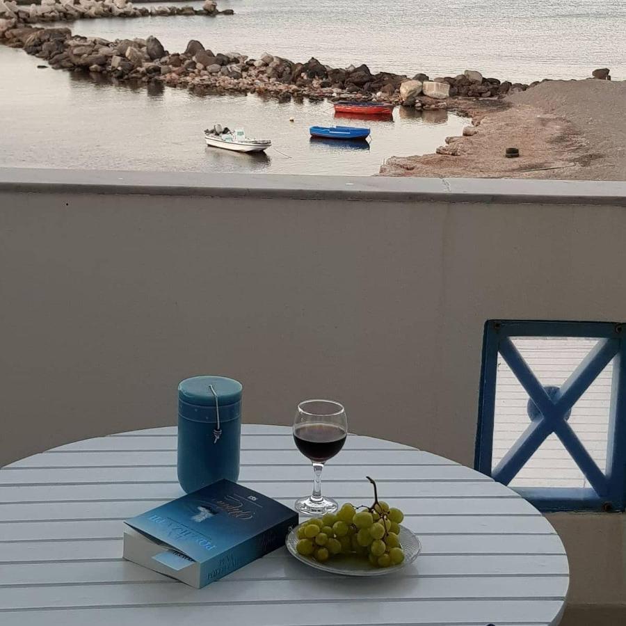 Rodothea And Adams On The Beach, Santorini Monolithos  Bagian luar foto