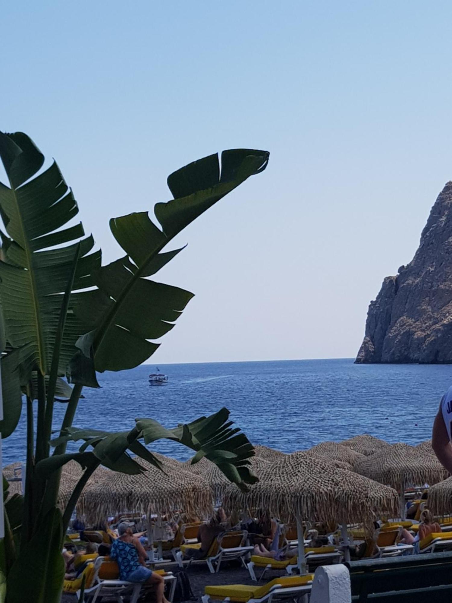 Rodothea And Adams On The Beach, Santorini Monolithos  Bagian luar foto