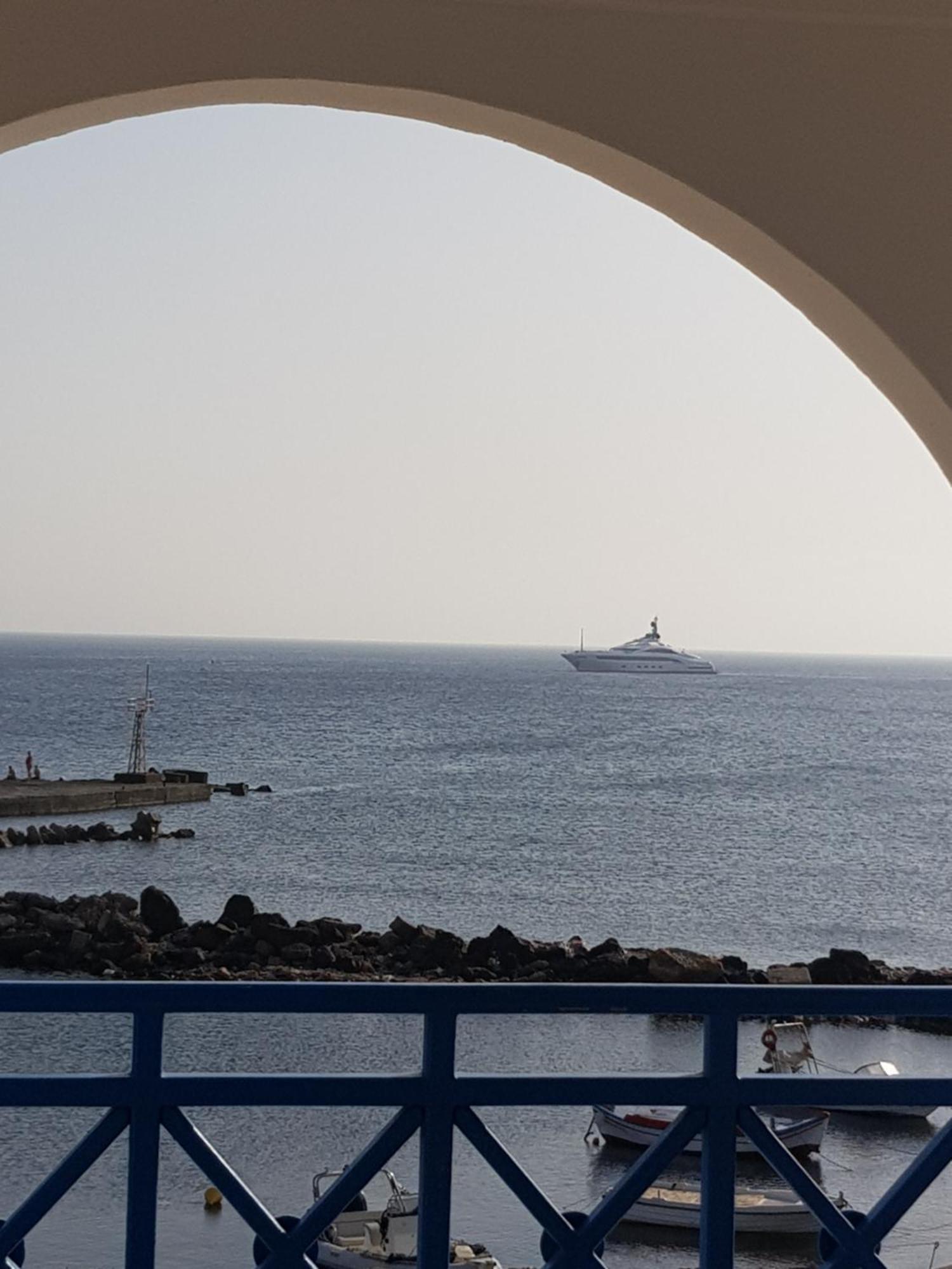 Rodothea And Adams On The Beach, Santorini Monolithos  Bagian luar foto