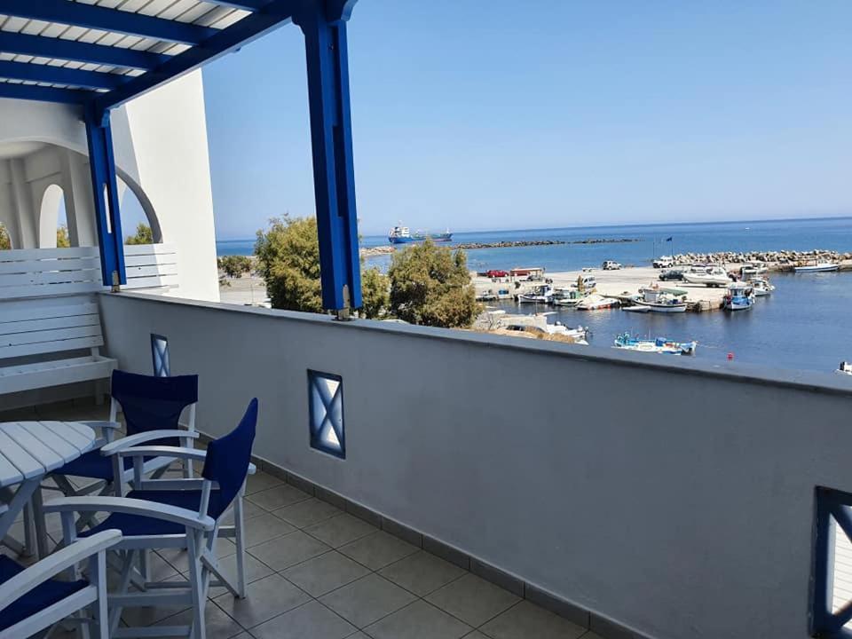 Rodothea And Adams On The Beach, Santorini Monolithos  Bagian luar foto