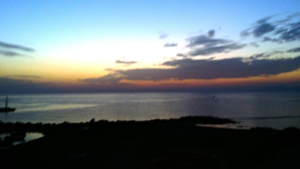 Rodothea And Adams On The Beach, Santorini Monolithos  Bagian luar foto